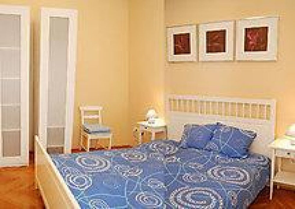 شقة من 3 غرف 84 أم 2 في الطابق الثاني بودابست